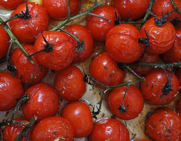 Geroosterde trostomaatjes, warm uit de oven, zoals 't Drifke een gerecht presenteert